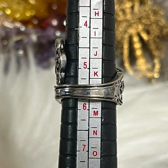 FREE WITH PURCHASE Bee Spoon Ring - Picture 8 of 11